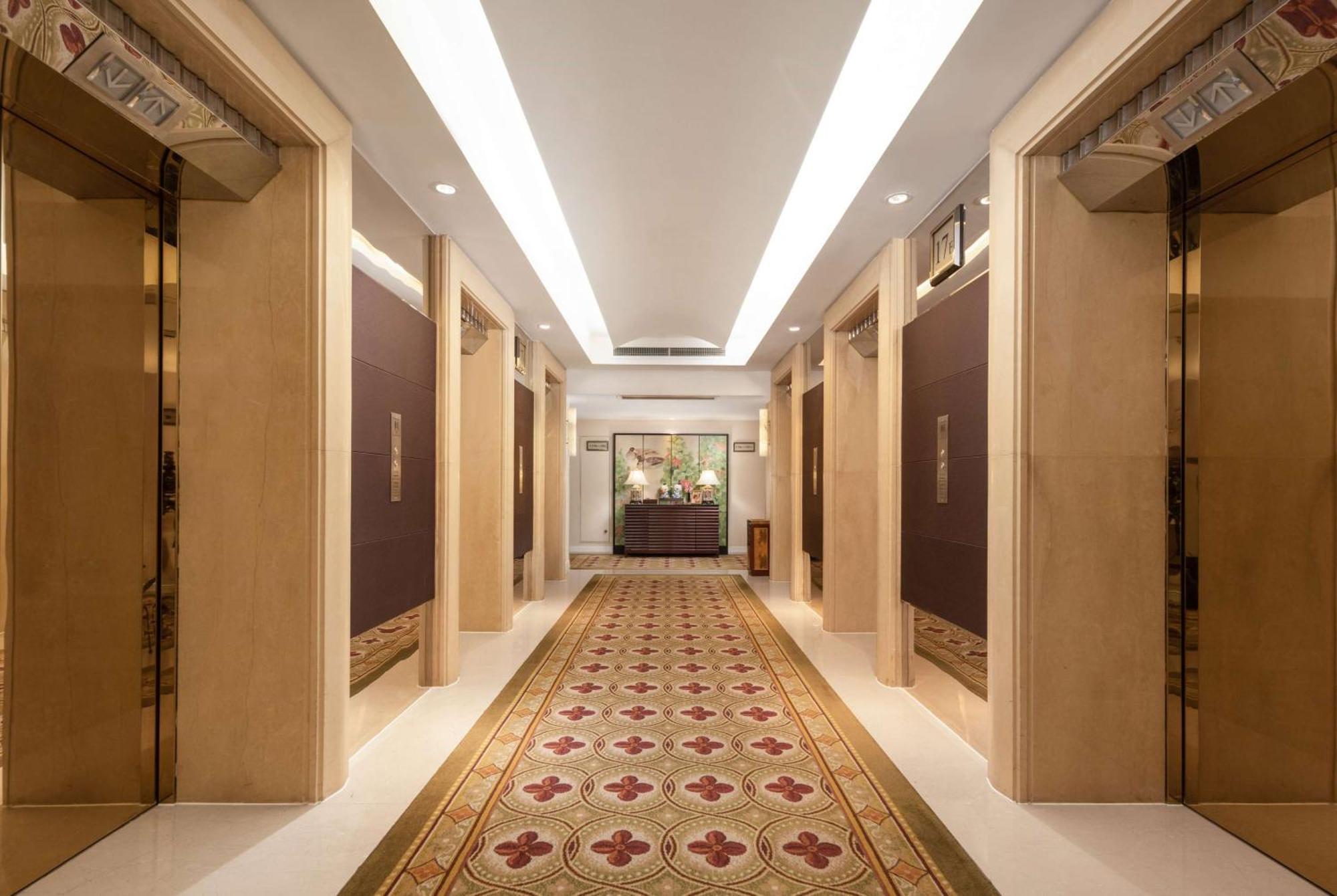 Ramada Plaza Optics Valley Hotel Wuhan Eksteriør billede