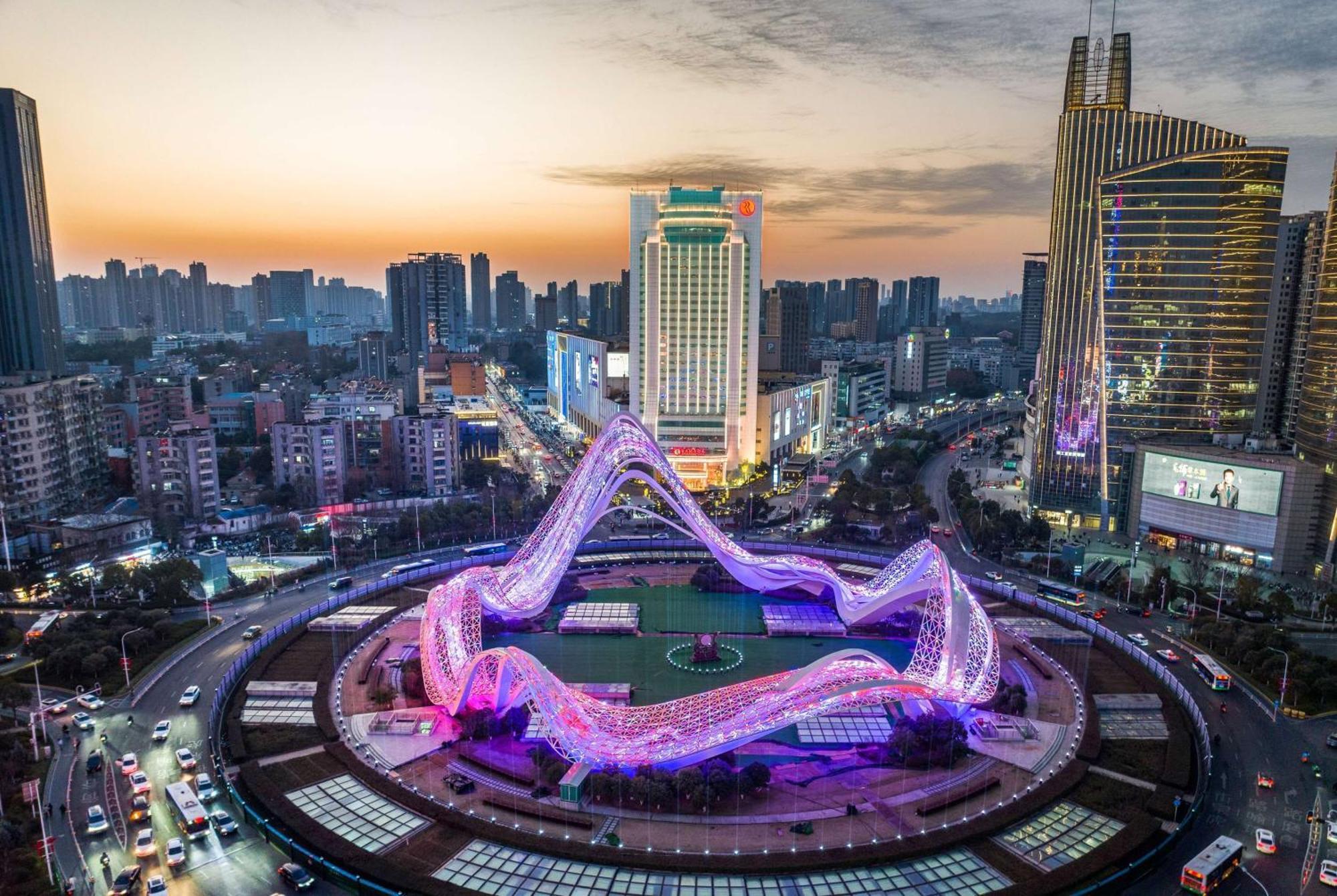 Ramada Plaza Optics Valley Hotel Wuhan Eksteriør billede