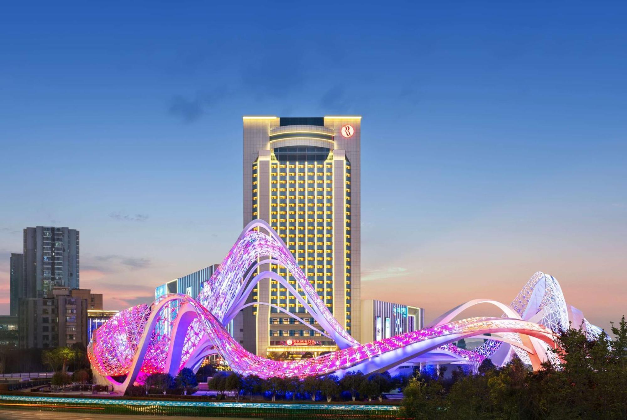 Ramada Plaza Optics Valley Hotel Wuhan Eksteriør billede