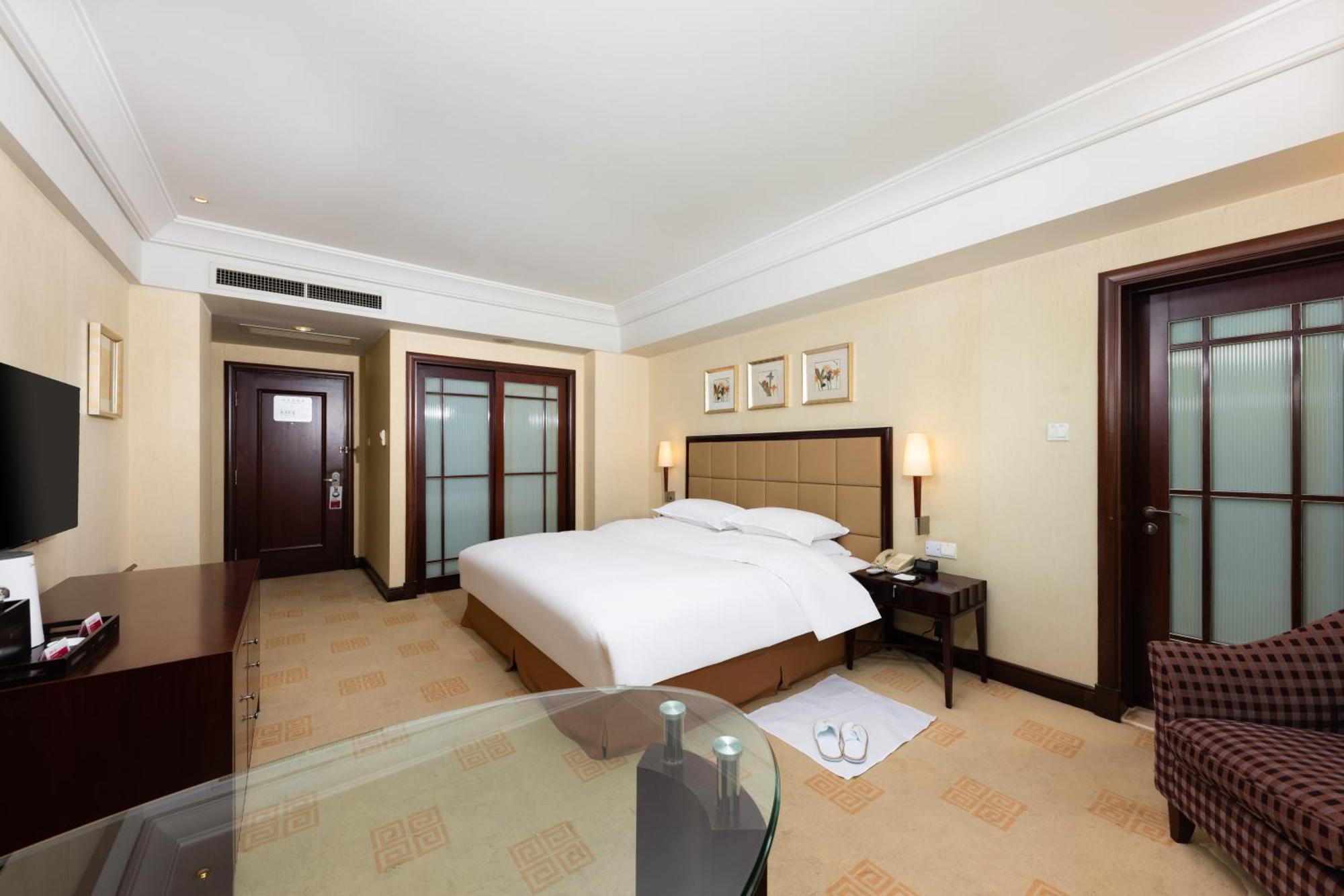 Ramada Plaza Optics Valley Hotel Wuhan Eksteriør billede