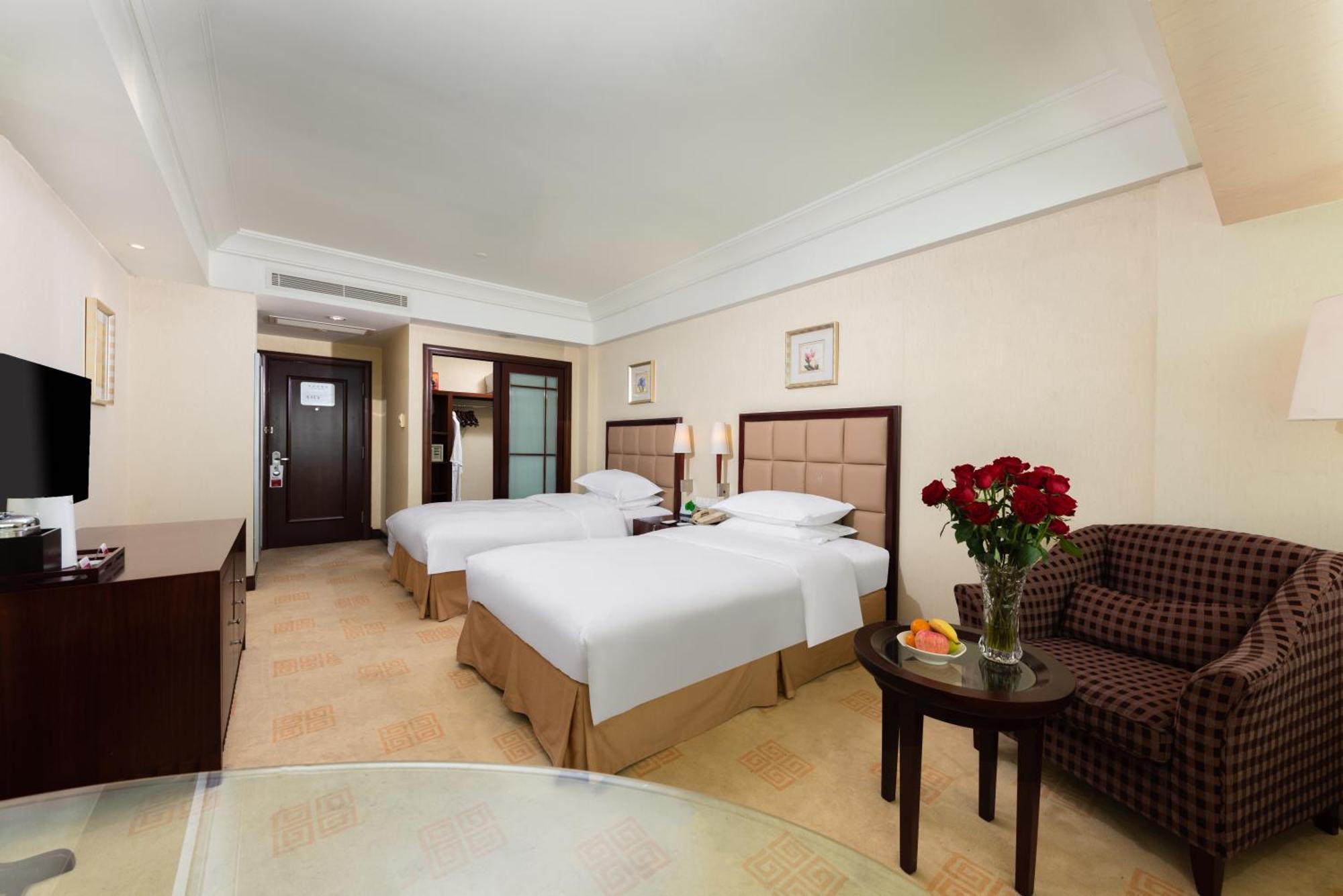 Ramada Plaza Optics Valley Hotel Wuhan Eksteriør billede