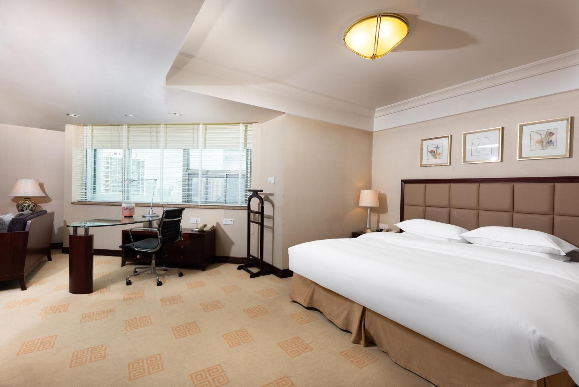 Ramada Plaza Optics Valley Hotel Wuhan Eksteriør billede