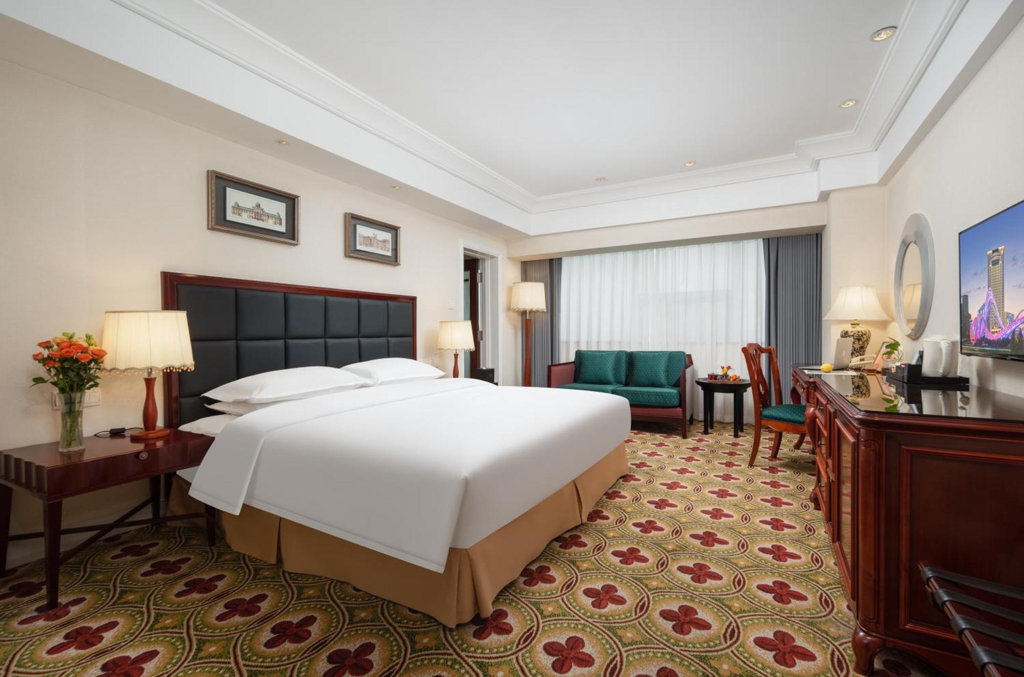 Ramada Plaza Optics Valley Hotel Wuhan Eksteriør billede