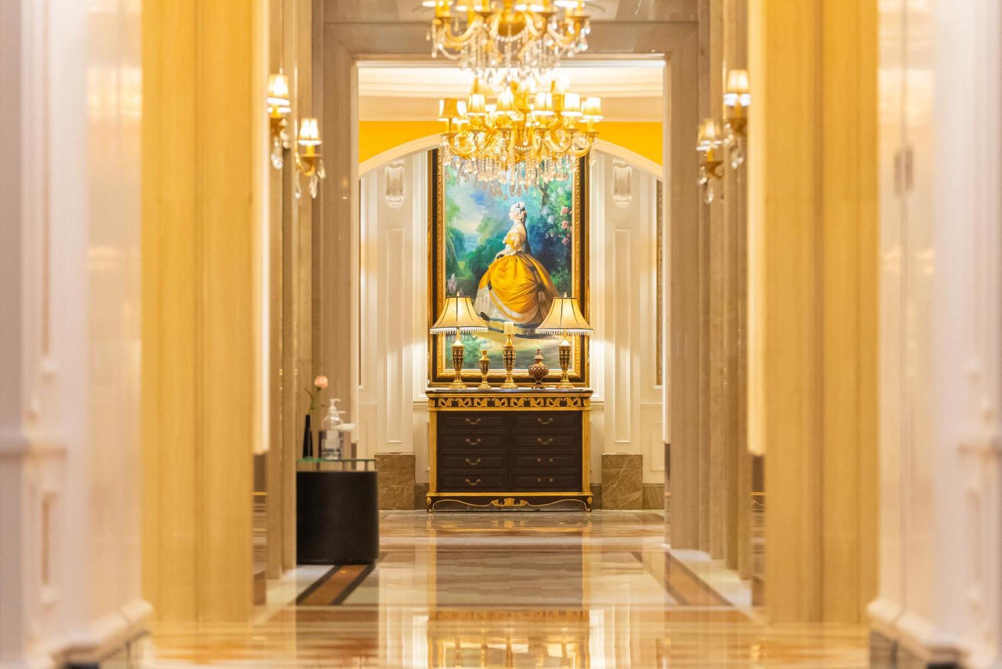 Ramada Plaza Optics Valley Hotel Wuhan Eksteriør billede